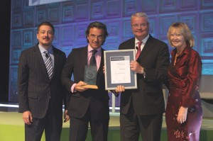 People Award Winner 2015 Jeff Rutledge, CEO AIG Travel, Sponsor People Award and Winner, Confortel Hoteles Spain, José Ángel Preciados, General Manager and Award Judge, Paul Clark, Mandarin Oriental and Fiona Jeffery OBE, Chair Tourism for Tomorrow Awards
