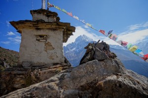 A stupa high about Namche, on the Everest itinerary. Photo © Christophe Noel