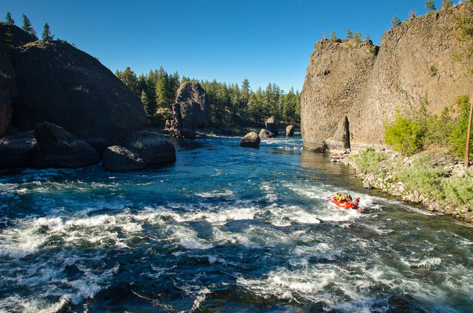 Rafting the Spokane River — one of the Day of Adventure activities for AdventureELEVATE delegates — includes the famous Bowl & Pitcher and Devil’s Toenail. © ROW Adventures.