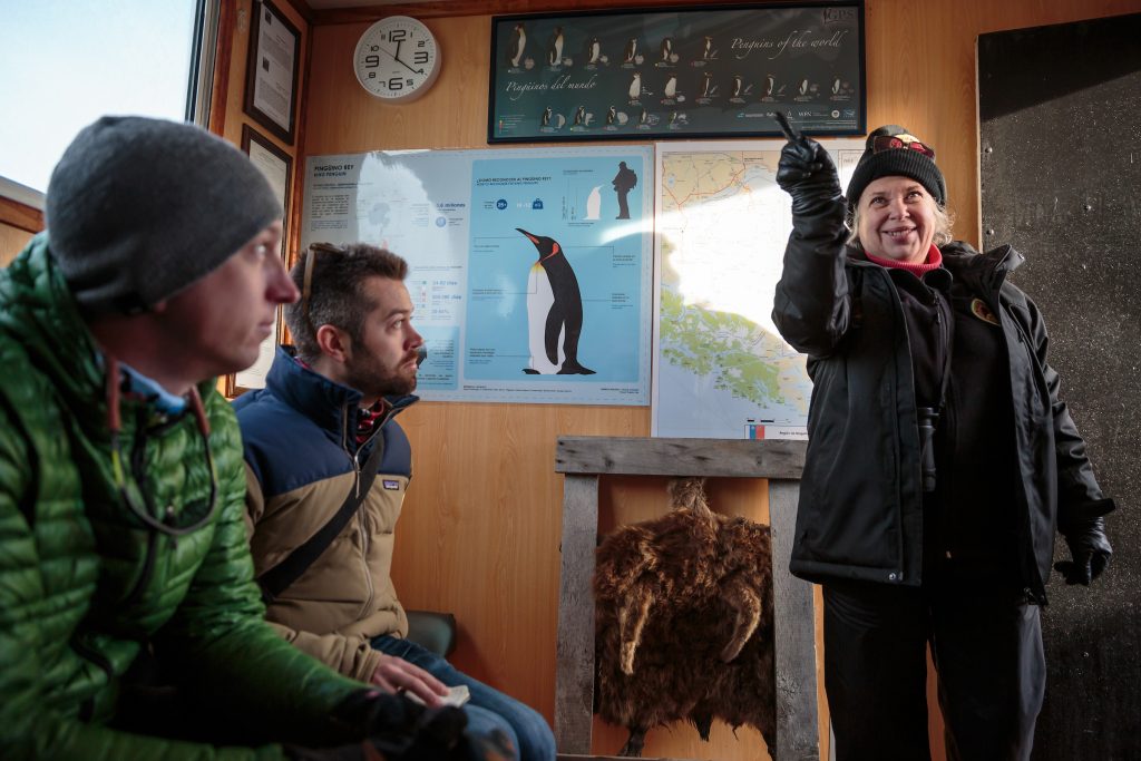 Cecilia explains the work she does at the King Penguin Park © ATTA / Hassen Salum